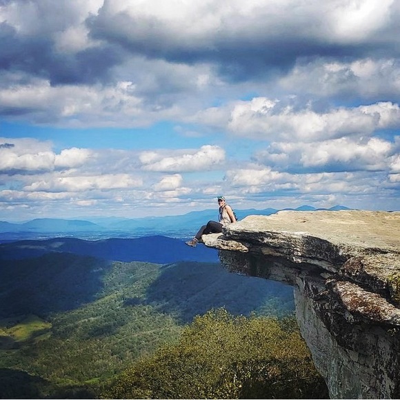 Meet your Posher, Rachel - Picture 3 of 6